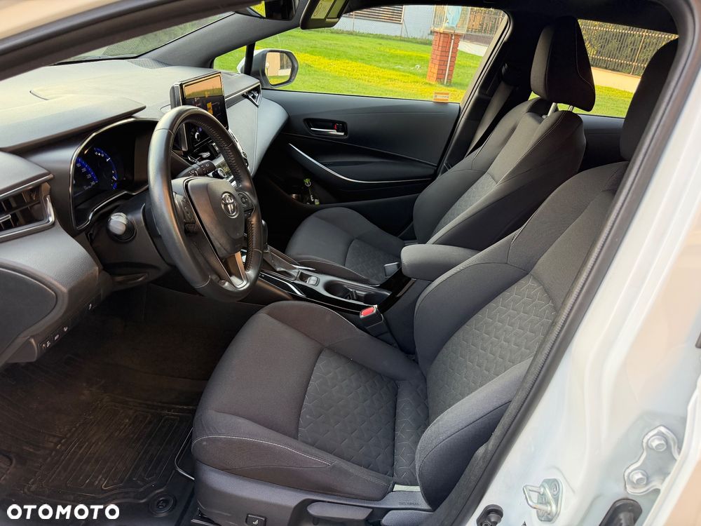 Toyota Corolla 1.8 Hybrid Comfort - 24