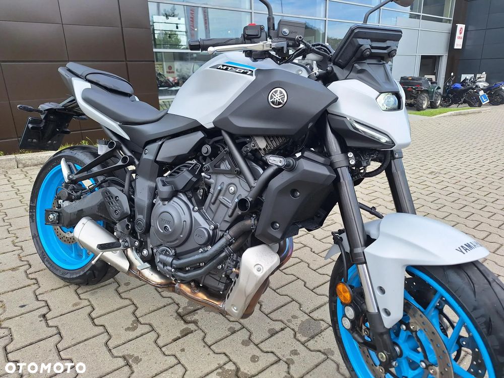 Yamaha MT - 8