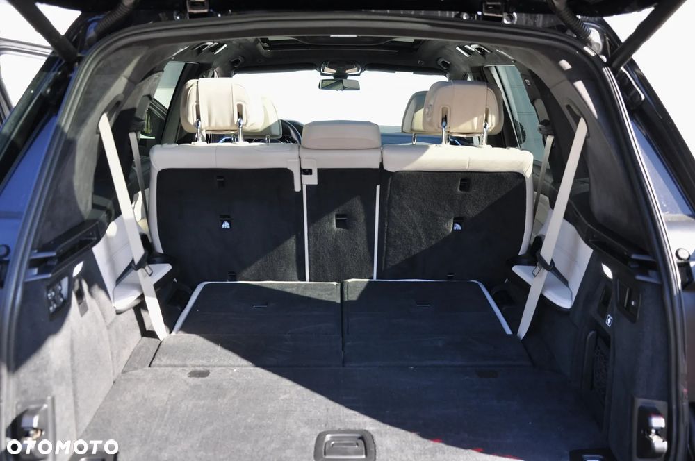 BMW X7 - 37