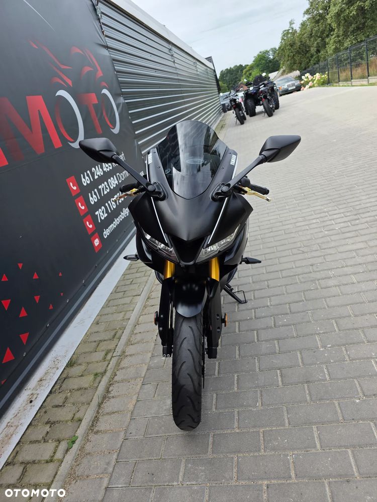Yamaha YZF - 17