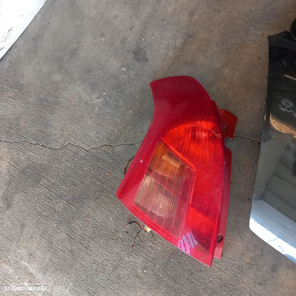 Mala e faroilins suzuki swift ano 2008 - 4