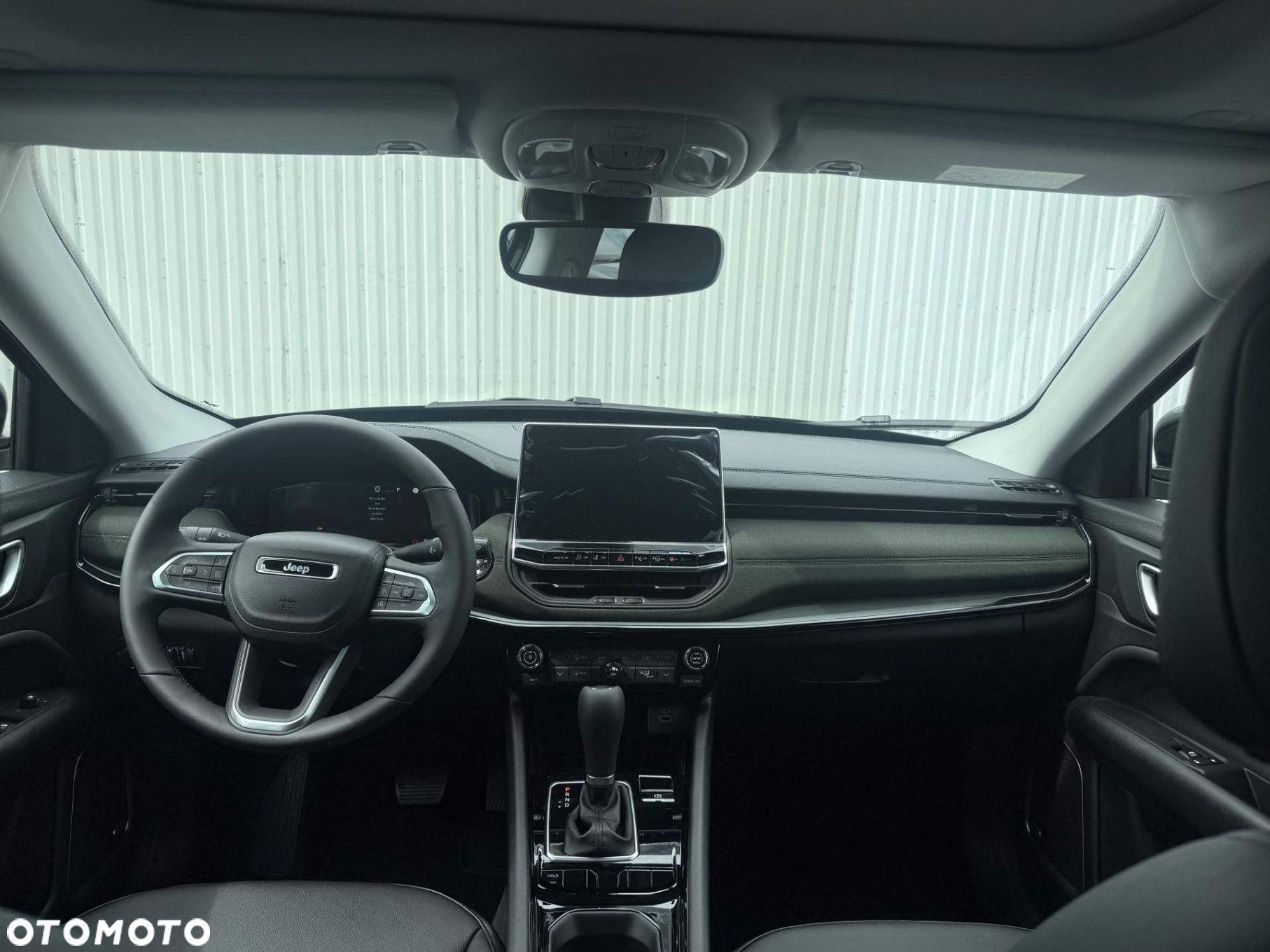 Jeep Compass - 13