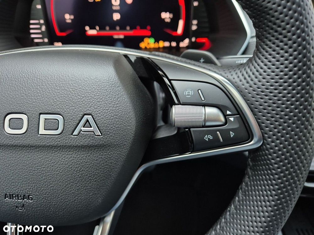 Skoda Octavia 2.0 TDI Sportline DSG - 41