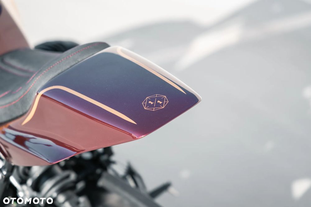 BMW R - 16