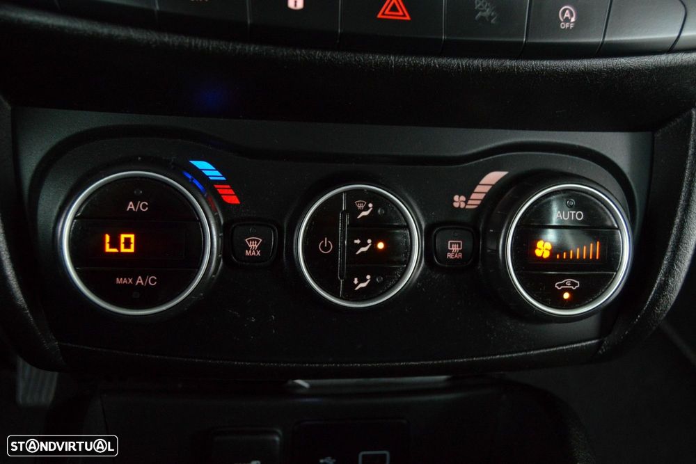 Fiat Tipo Station Wagon 1.3 M-Jet Lounge - 42