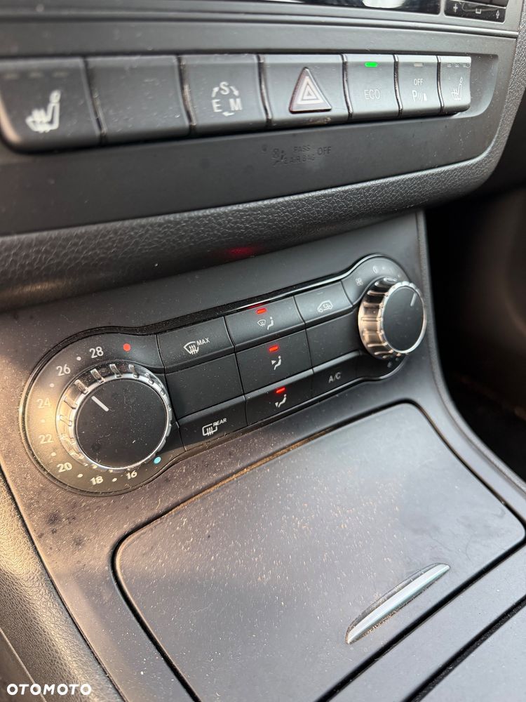 Mercedes-Benz Klasa B 180 CDI (BlueEFFICIENCY) 7G-DCT - 18