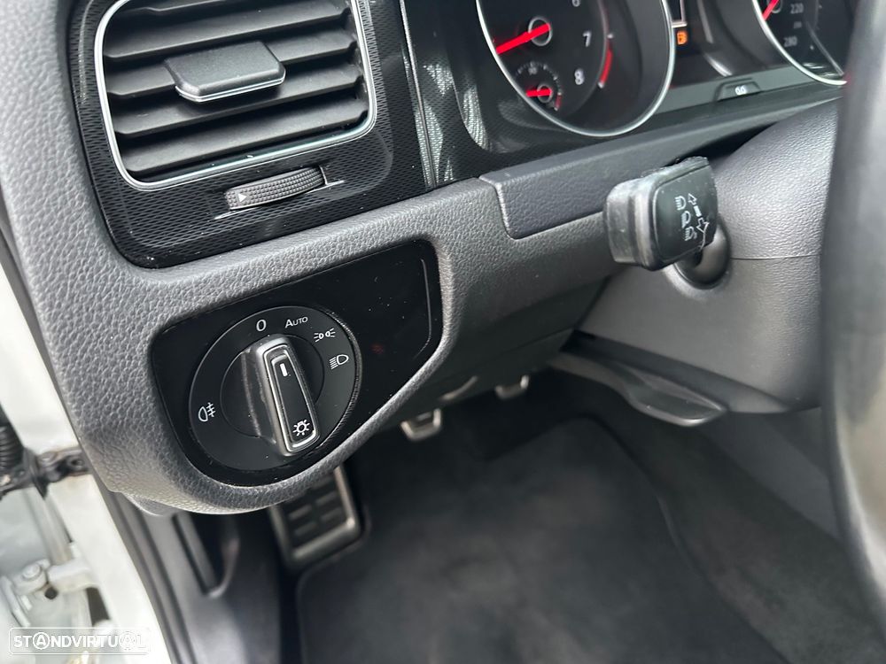 VW Golf 2.0 TSi GTi Performance - 11