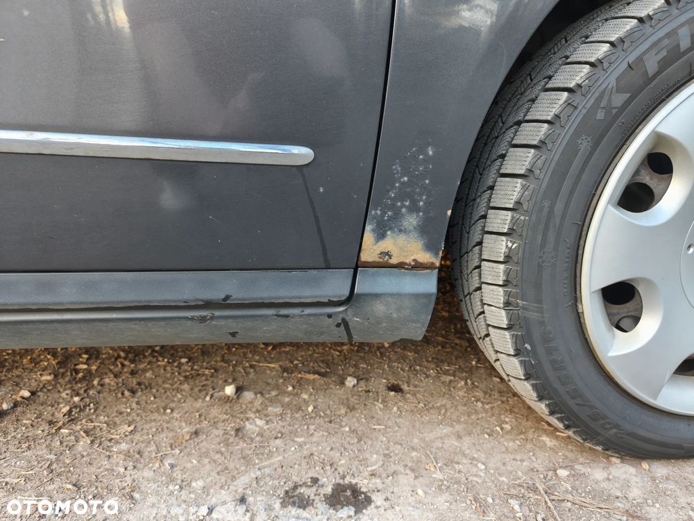 Volkswagen Passat 2.0 TDI Comfortline DSG - 8