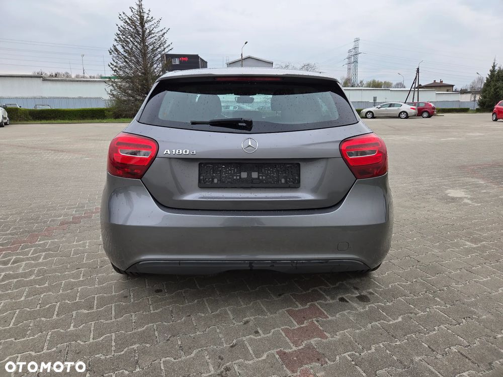 Mercedes-Benz Klasa A 180 d Style - 3
