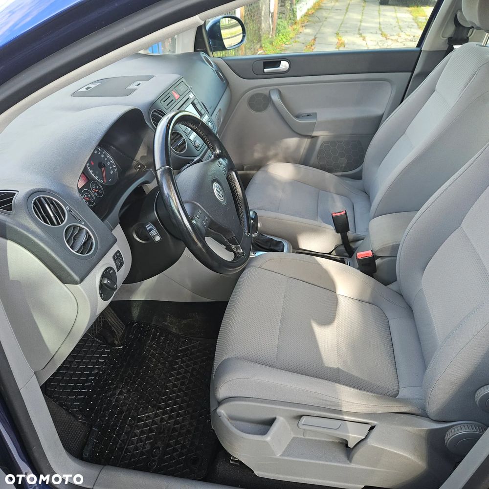 Volkswagen Golf Plus - 10