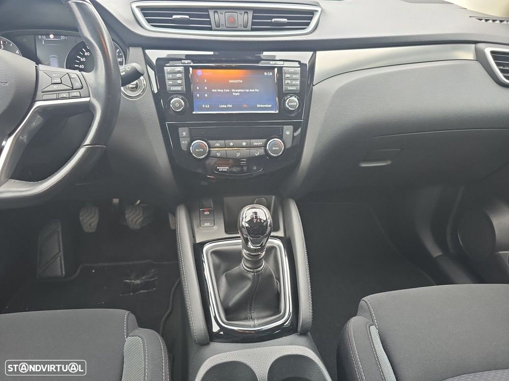 Nissan Qashqai 1.5 dCi N-Connecta - 11