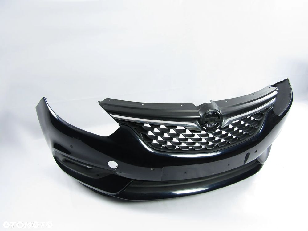 Zderzak przedni Opel Zafira C FL 16 - 19  Pdc-4  + Atrapa Kod lakieru 22X - 14