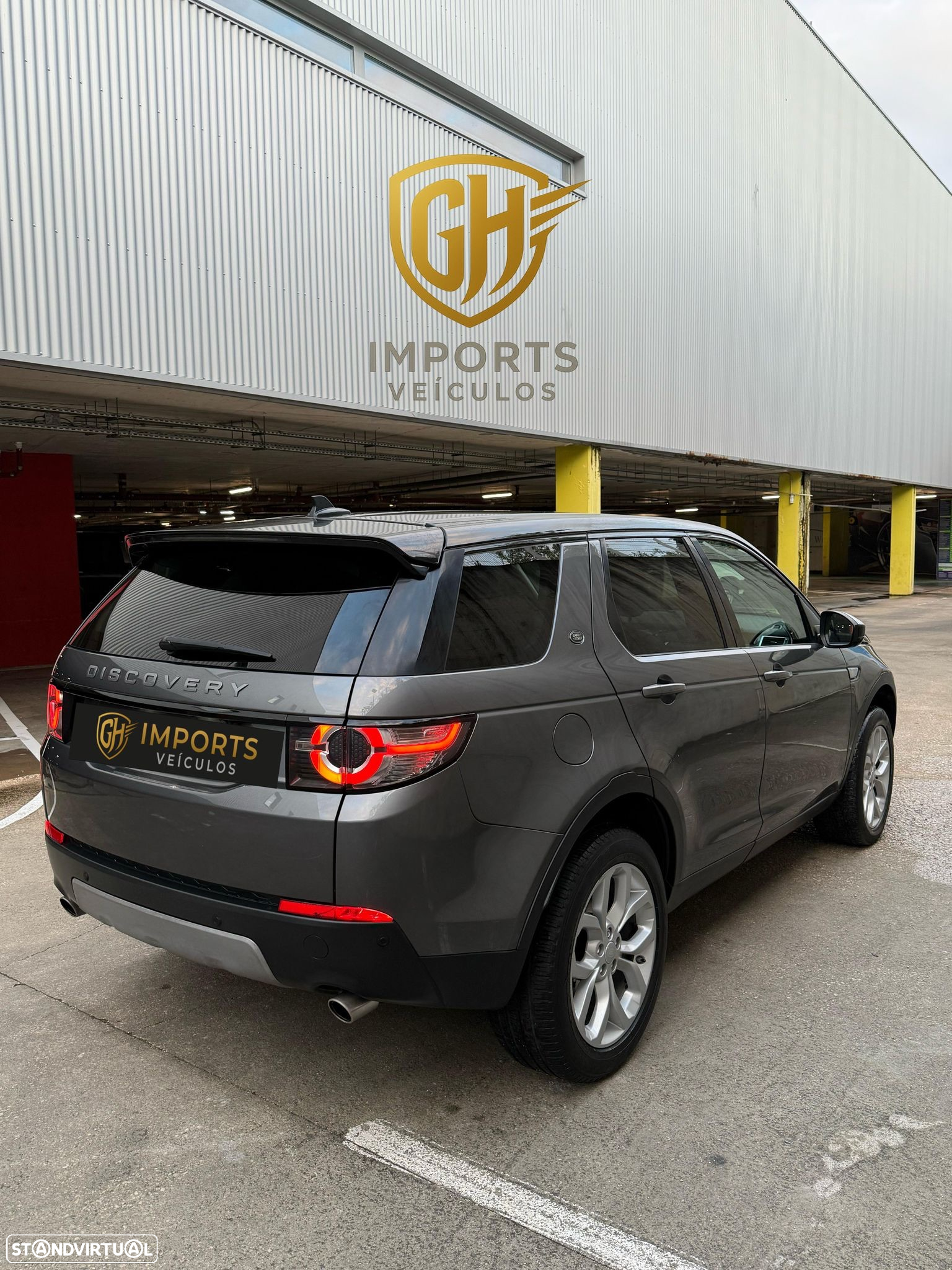 Land Rover Discovery Sport 2.0 D AWD HSE - 16