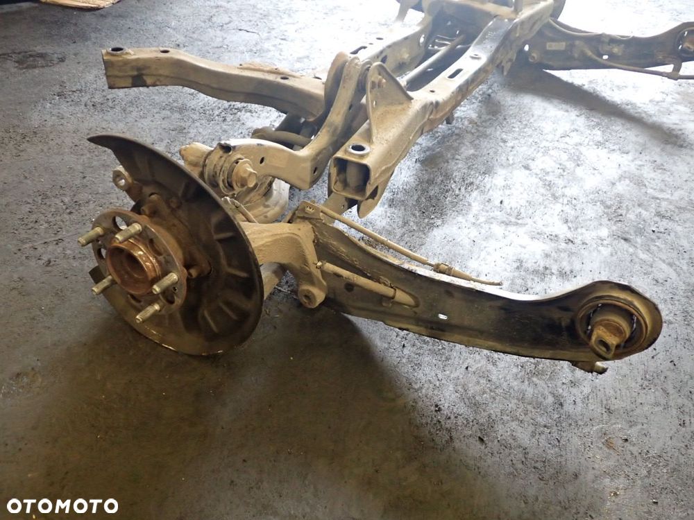 SANKI WÓZEK KOŁYSKA TYŁ HYUNDAI I30 III KOMBI - 5