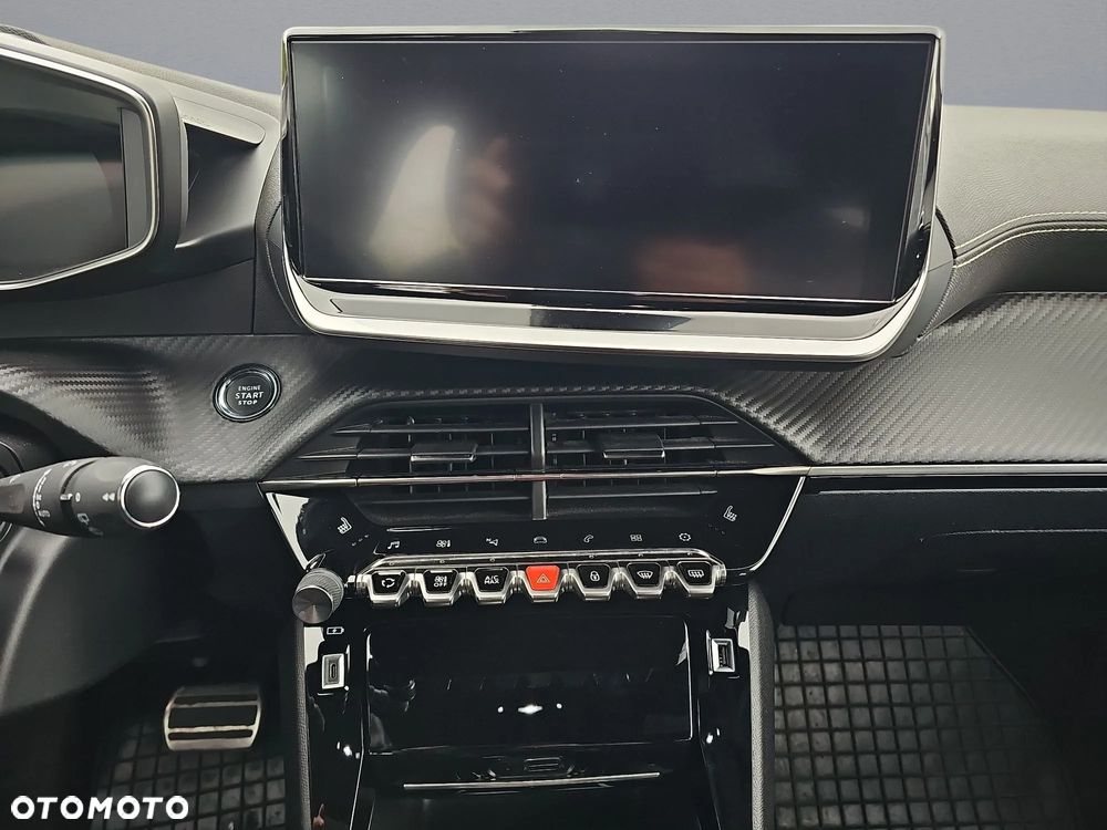 Peugeot 208 1.2 PureTech GT S&S EAT8 - 28