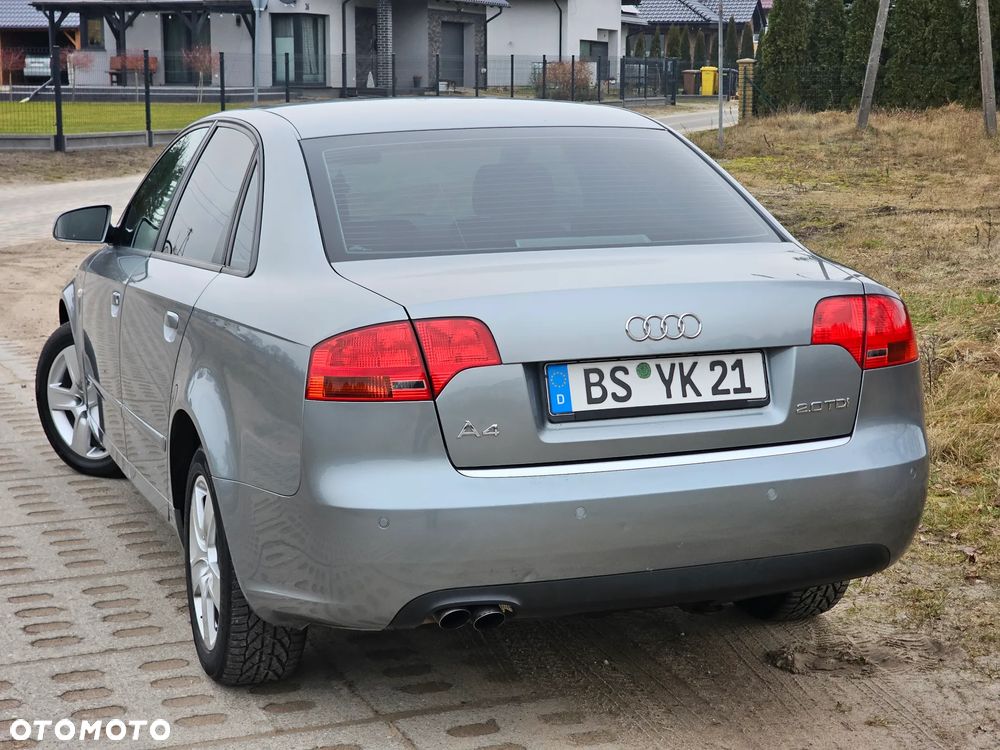 Audi A4 Limousine 2.0 TDI DPF - 6