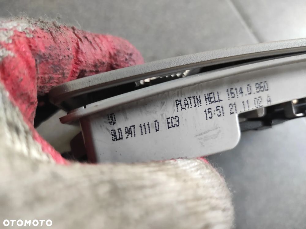 LAMPKA PODSUFITKI AUDI A3 8L LIFT 8L094711D - 3