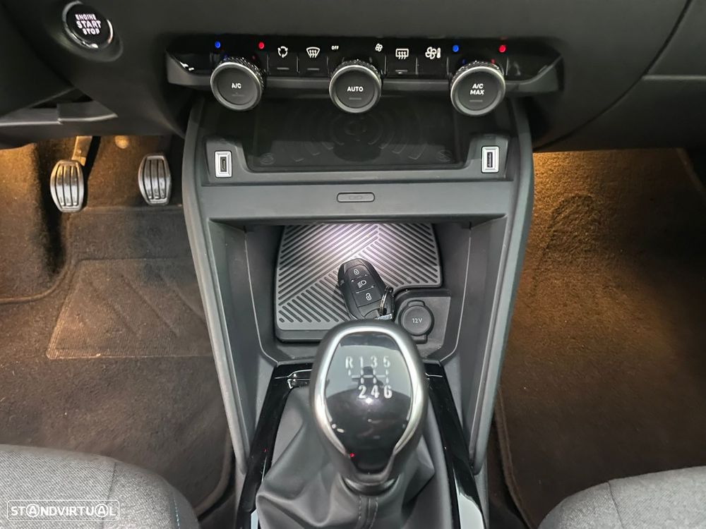 Citroën C4 1.2 PureTech Shine - 23