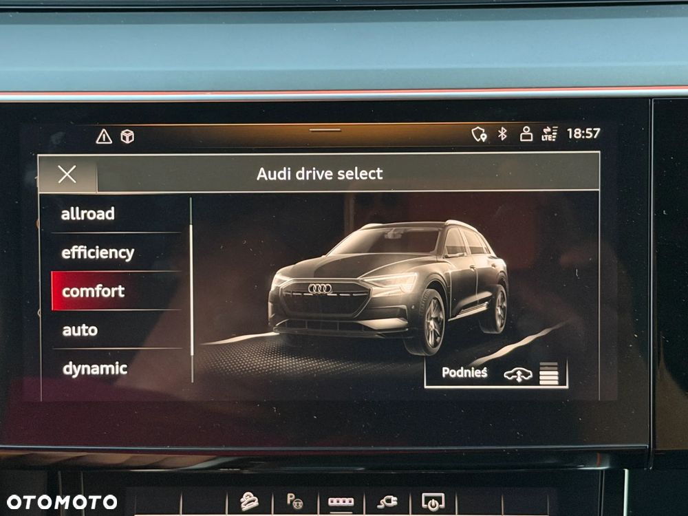 Audi e-tron 55 Quattro Advanced - 38