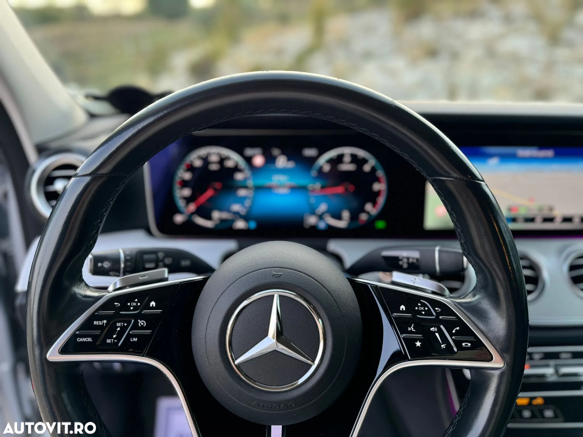Mercedes-Benz E - 8