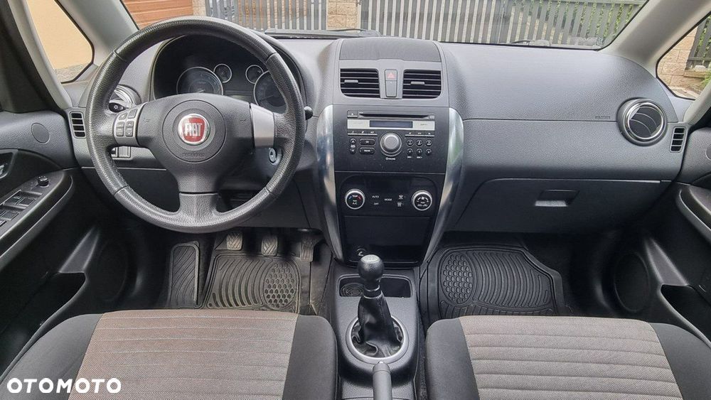 Fiat Sedici - 12