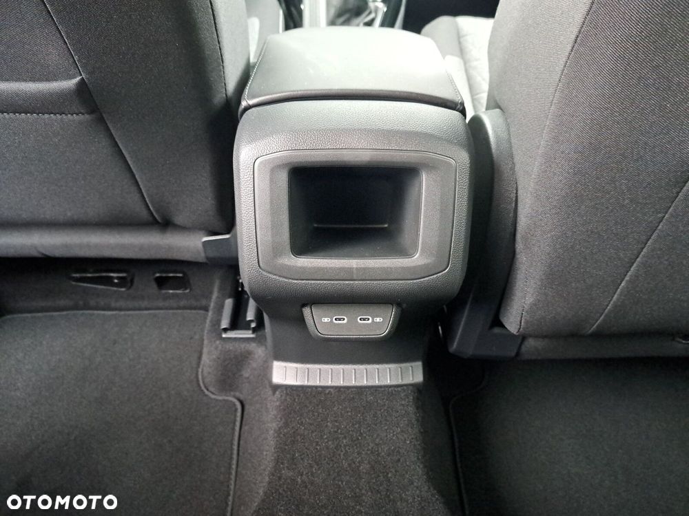 Volkswagen T-Cross 1.0 TSI Life Plus - 38