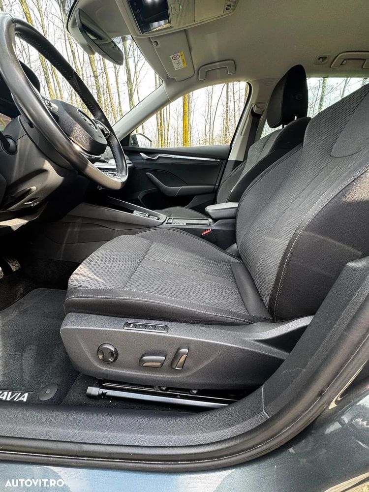 Skoda Octavia 2.0 TDI DSG Premium Edition - 23