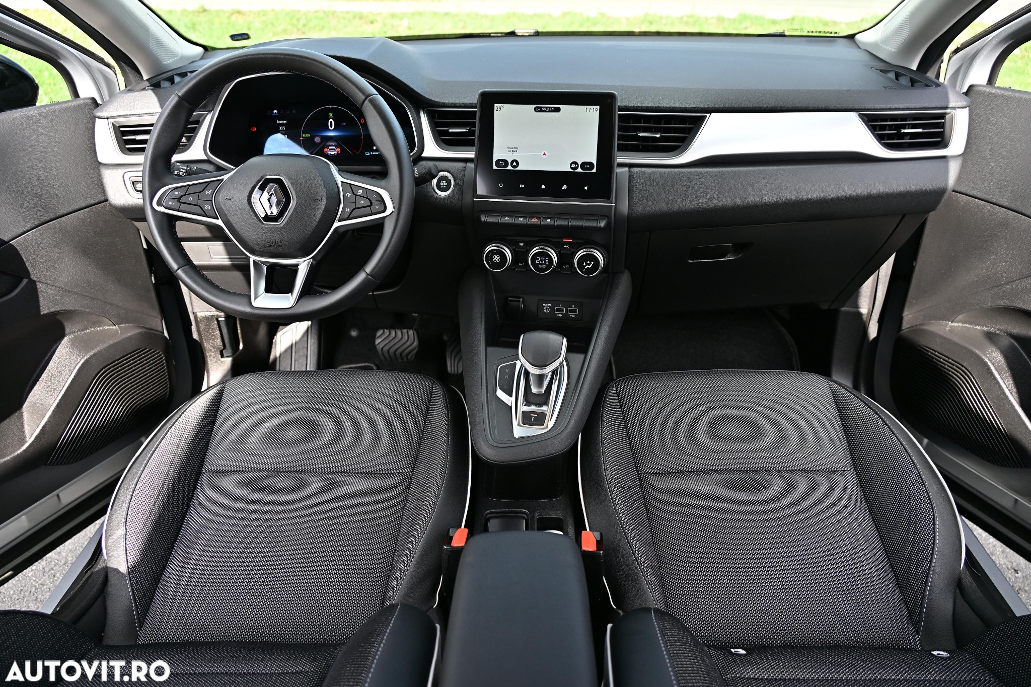 Renault Captur E-Tech PHEV 160 Techno - 18