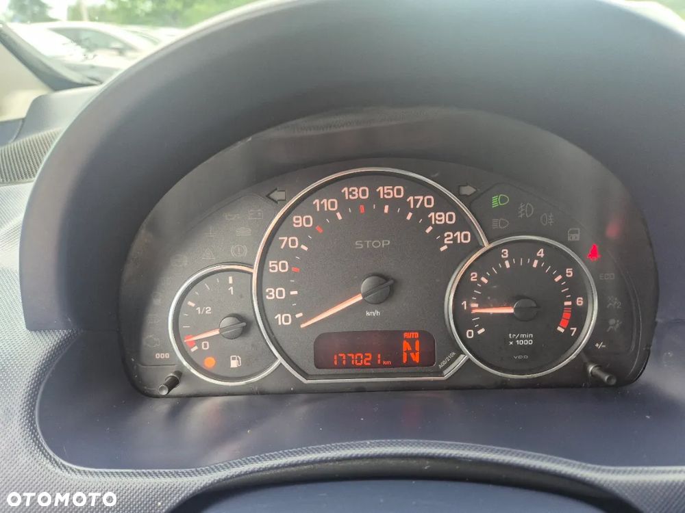 Peugeot 1007 110 2-Tronic RC-Line - 16