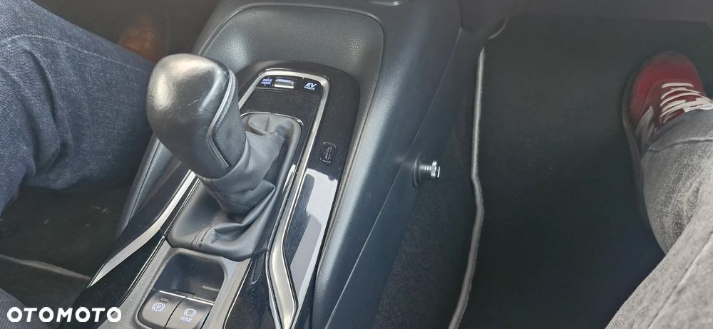 Toyota Corolla 1.8 Hybrid Executive - 21