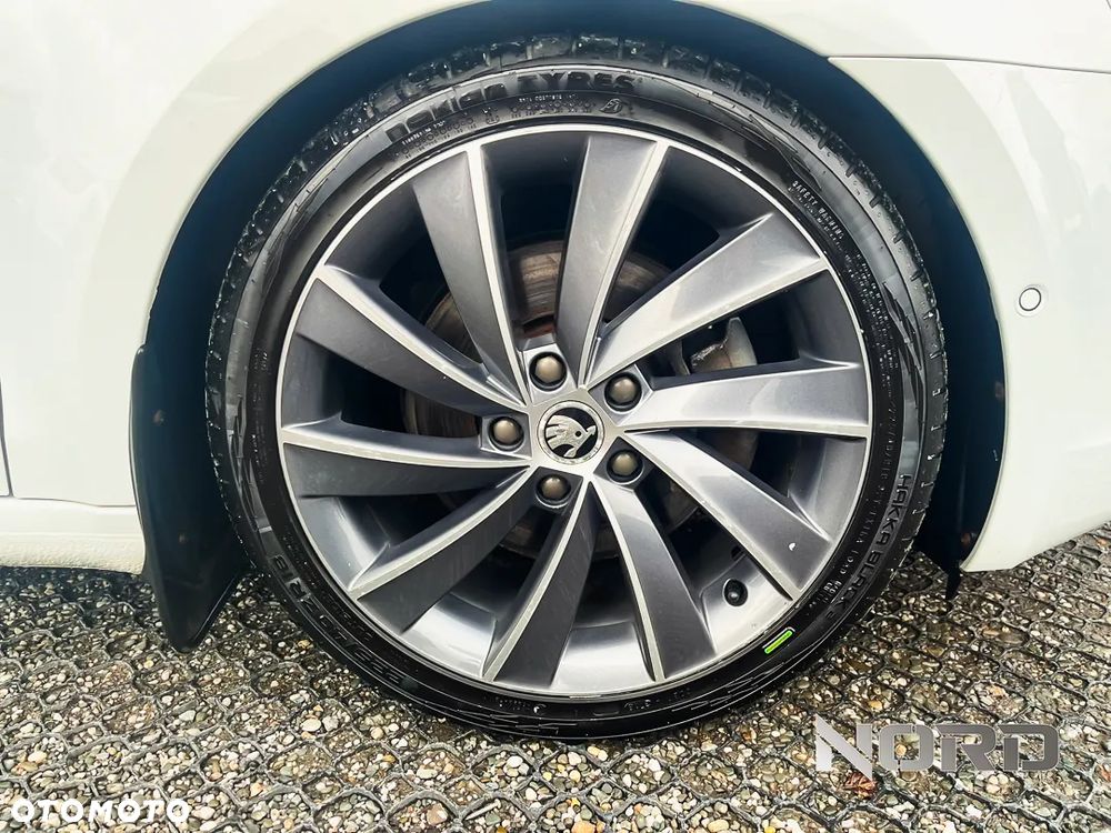 Skoda Octavia 1.8 TSI (Green tec) 4x4 DSG L&K - 12
