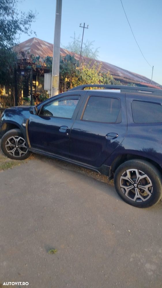 Dacia Duster TCe 100 Essential - 1