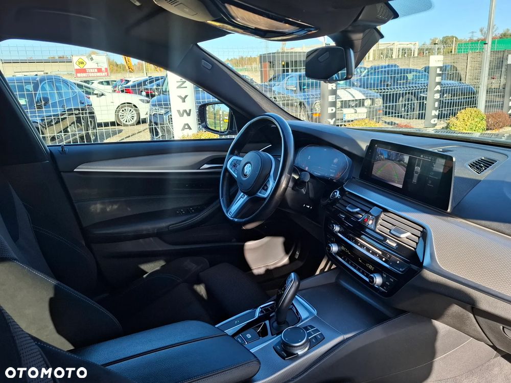 BMW Seria 5 520d xDrive M Sport Edition - 25