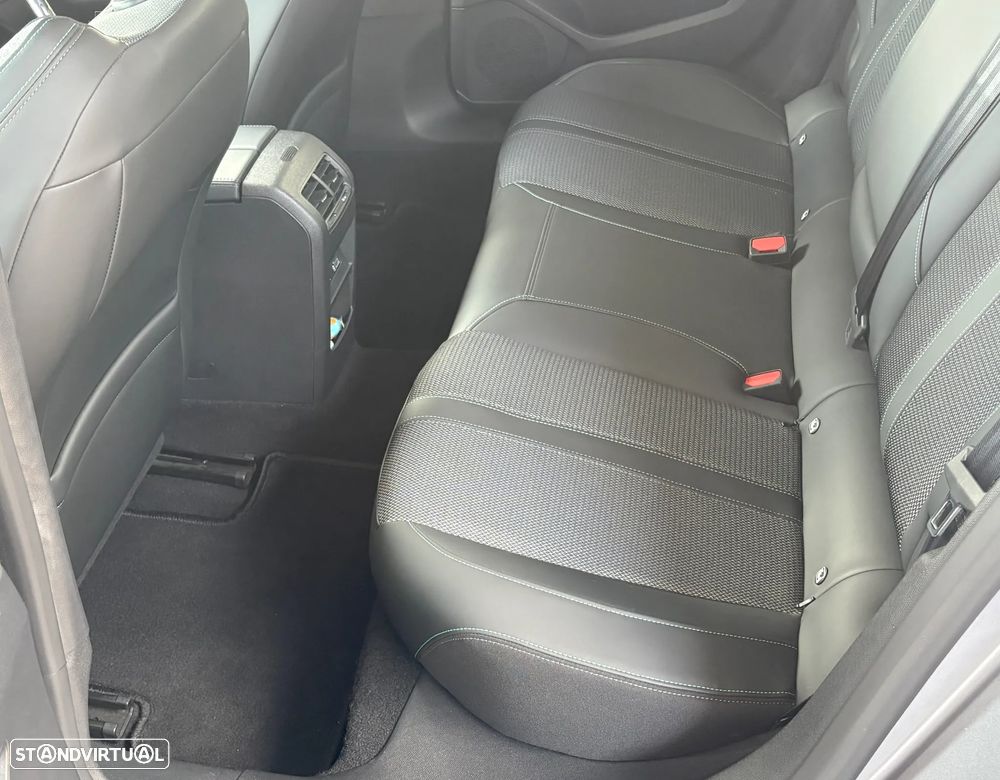 Peugeot 308 1.2 PureTech Allure Pack - 11