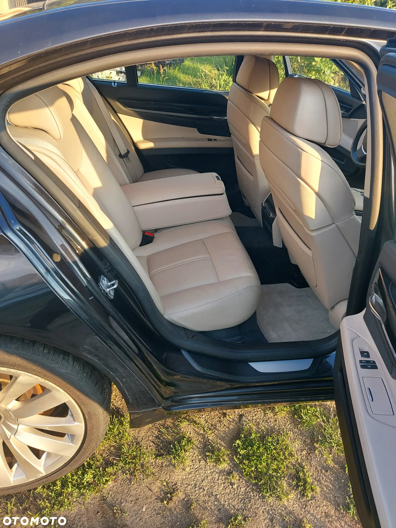 BMW Seria 7 - 11