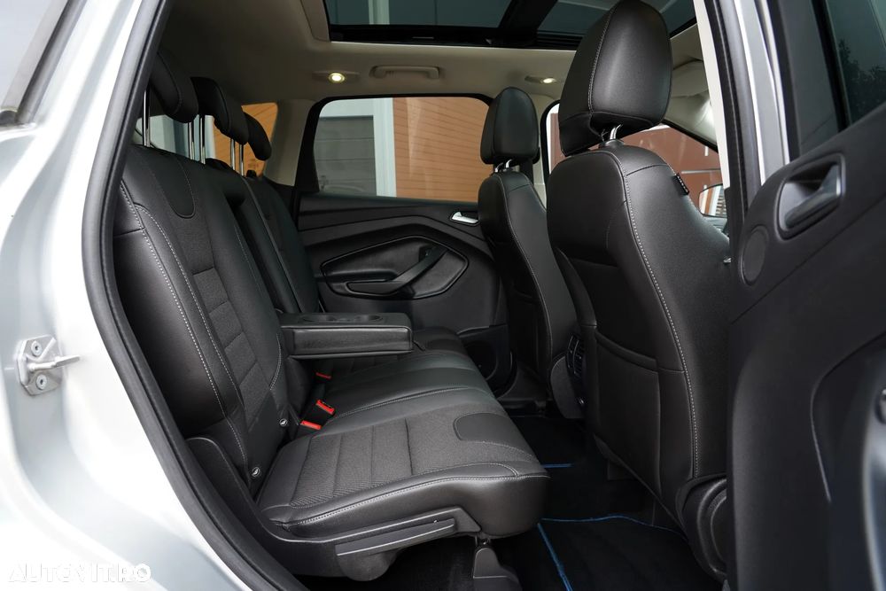 Ford Kuga 2.0 TDCi 4WD Powershift Titanium - 9