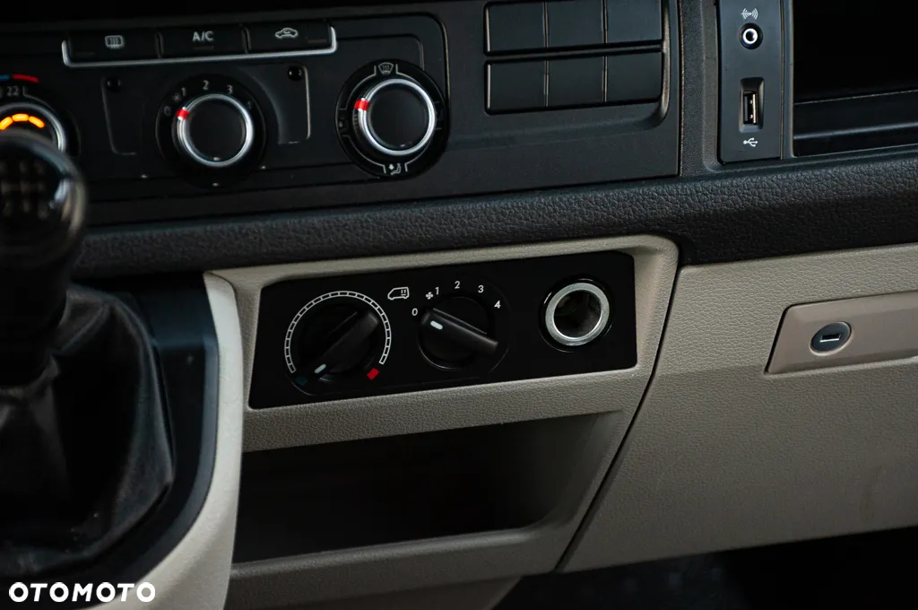 Volkswagen Transporter Caravelle Lang Highline - 34