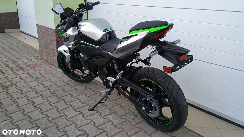 Kawasaki Z - 6
