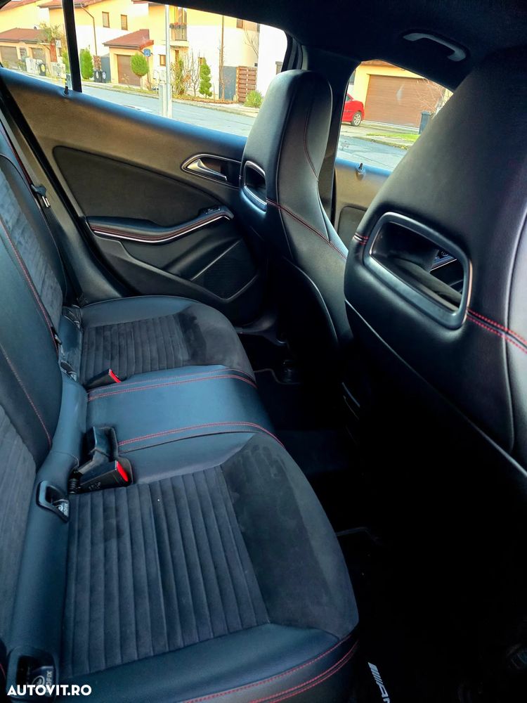 Mercedes-Benz GLA 180 AMG Line - 8