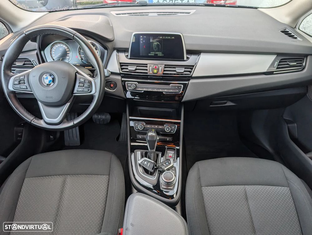 BMW 225xe Active Tourer - 17