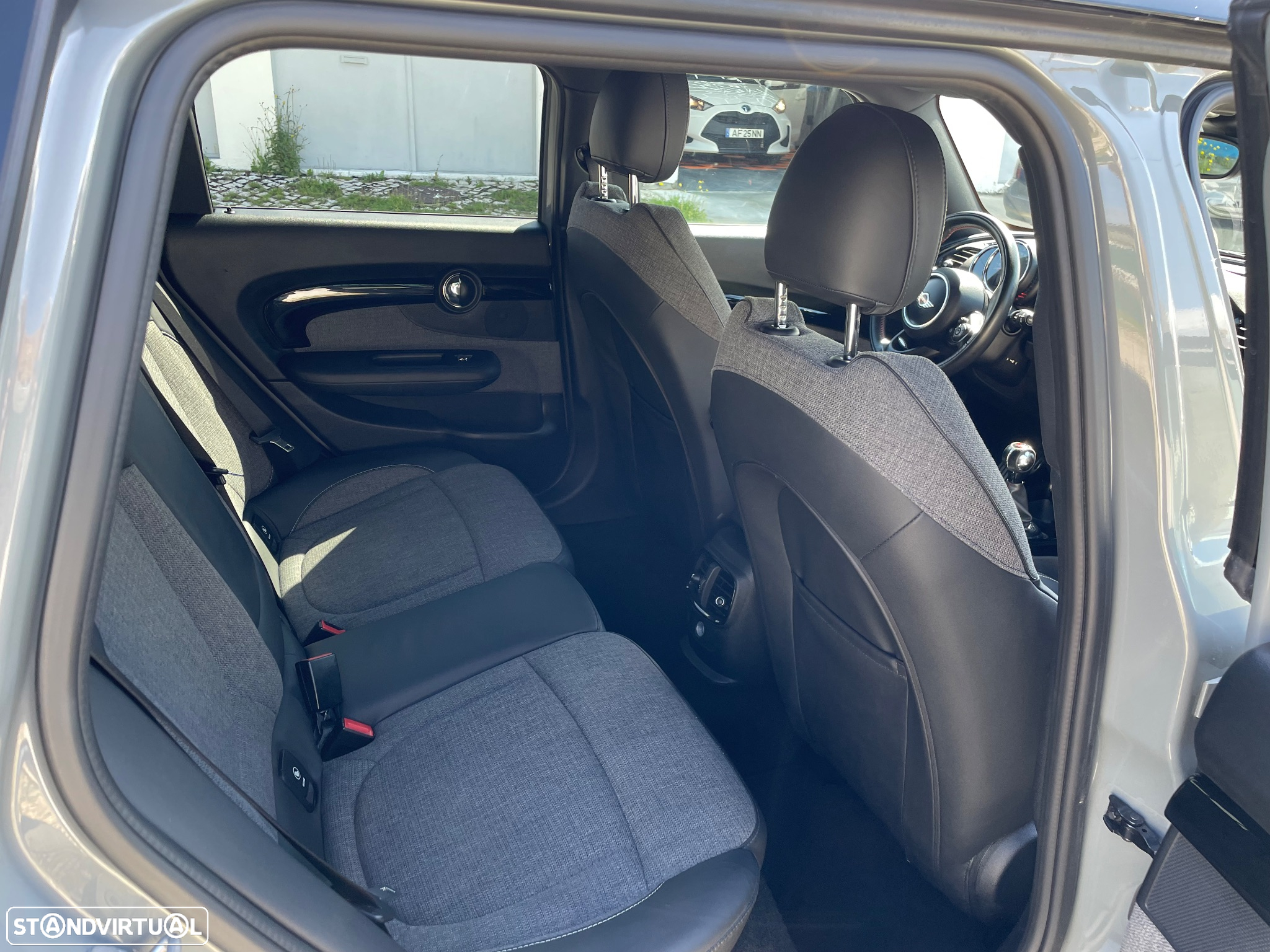 MINI Clubman Cooper D - 17