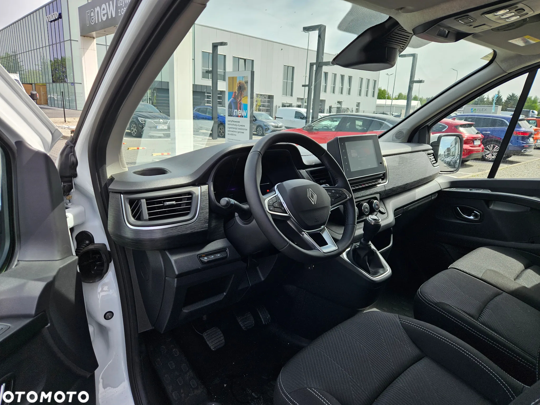 Renault Trafic Furgon L2H1 2.0dCi 150 KM - 14