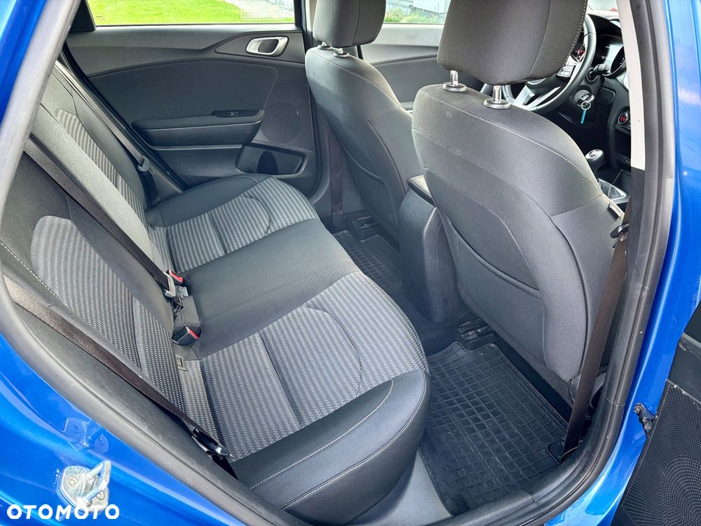 Kia Ceed 1.5 T-GDI M - 17