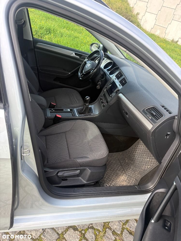 Volkswagen Golf 1.6 TDI BMT Comfortline - 9