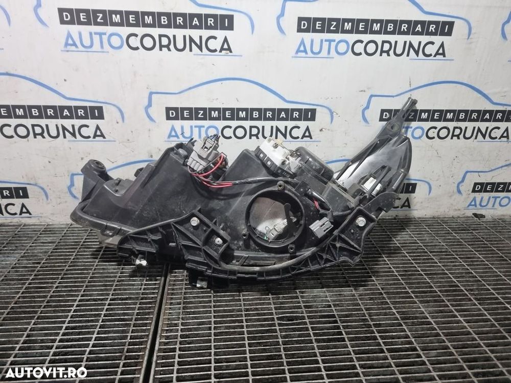 Far Dreapta Subaru Forester 2007 - 2010 SUV 4 Usi (1210) Xenon CLEMA RUPTA - 4