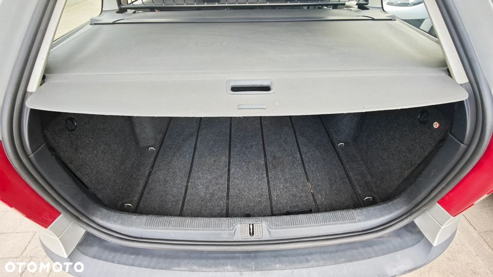 Skoda Octavia 1.6 FSI Ambiente - 13