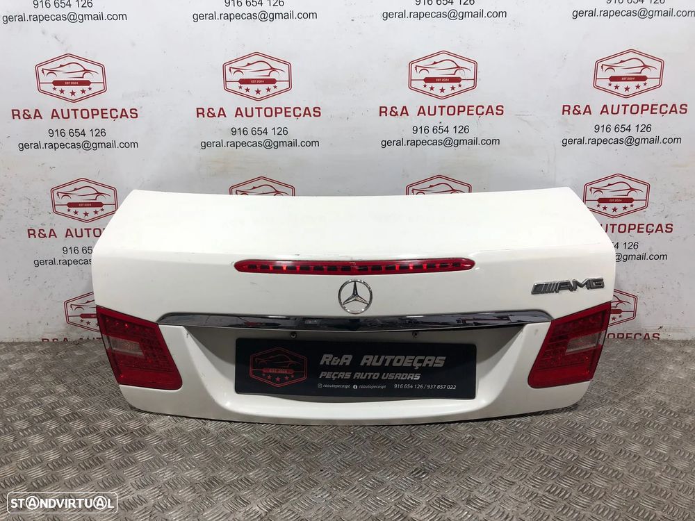 Tampa de Mala Mercedes W207 AMG Coupe Original - 1