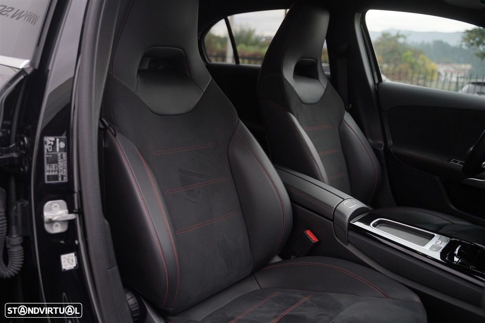 Mercedes-Benz A 250 e AMG Line - 35