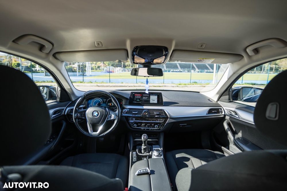 BMW Seria 5 520d - 6