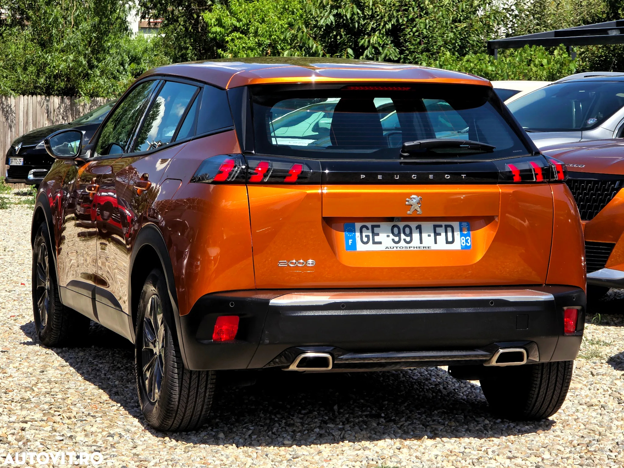 Peugeot 2008 PureTech 130 EAT8 Allure - 10